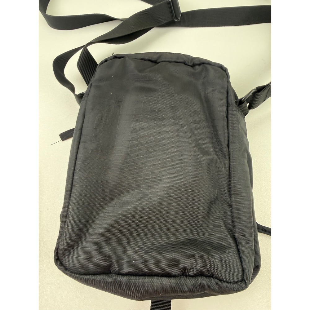 Columbia Sportswear Crossbody Bag Black Nylon Ripstop Messenger Shoulder‎ Pouch